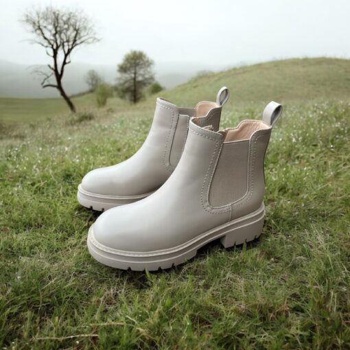 Mia boots Beige