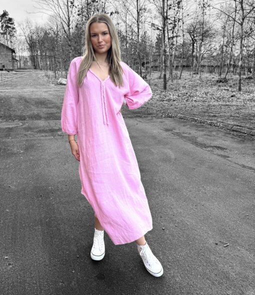 Wanja dress linneKLÄNNING-Pink
