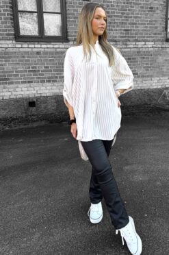 Elenna- oversize viskos blus Beige