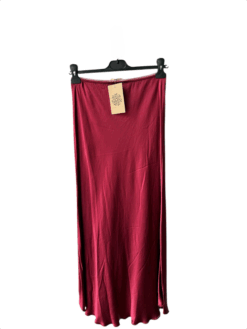 Glammy skirt- wine