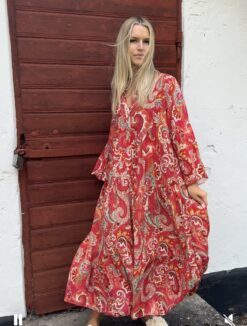 Kommer in 3 juli  Zassi – Amber longdress RÖD