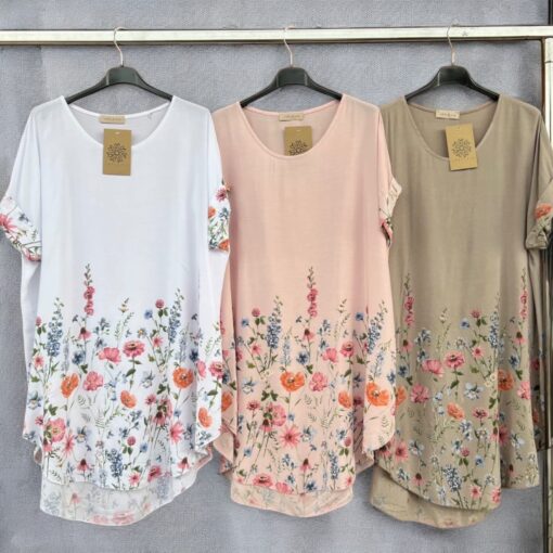 MIDSUMMER DRESS – Ljus rosa botten