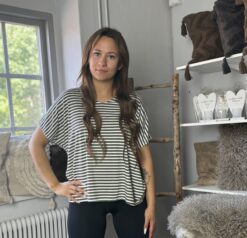 LAGERRENSNING Tischa med silversöm GRÖN/vit