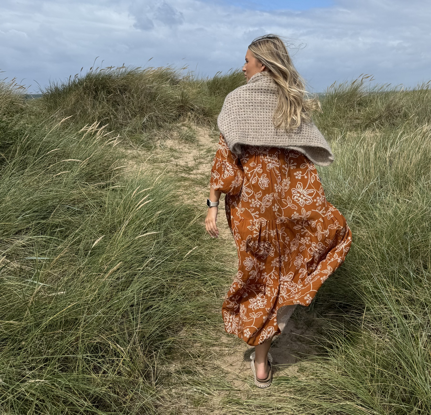 Zassi – Floradress cinnamon, endast s/m kvar passar S-L - Bild 4