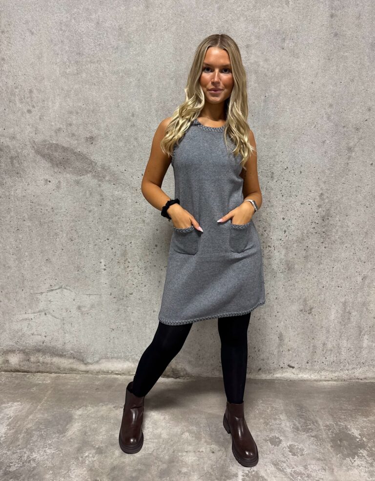 Estelle klänning- Mindre onesize 36-38/40 Grey