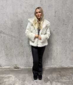 **Aurora Luxe- White